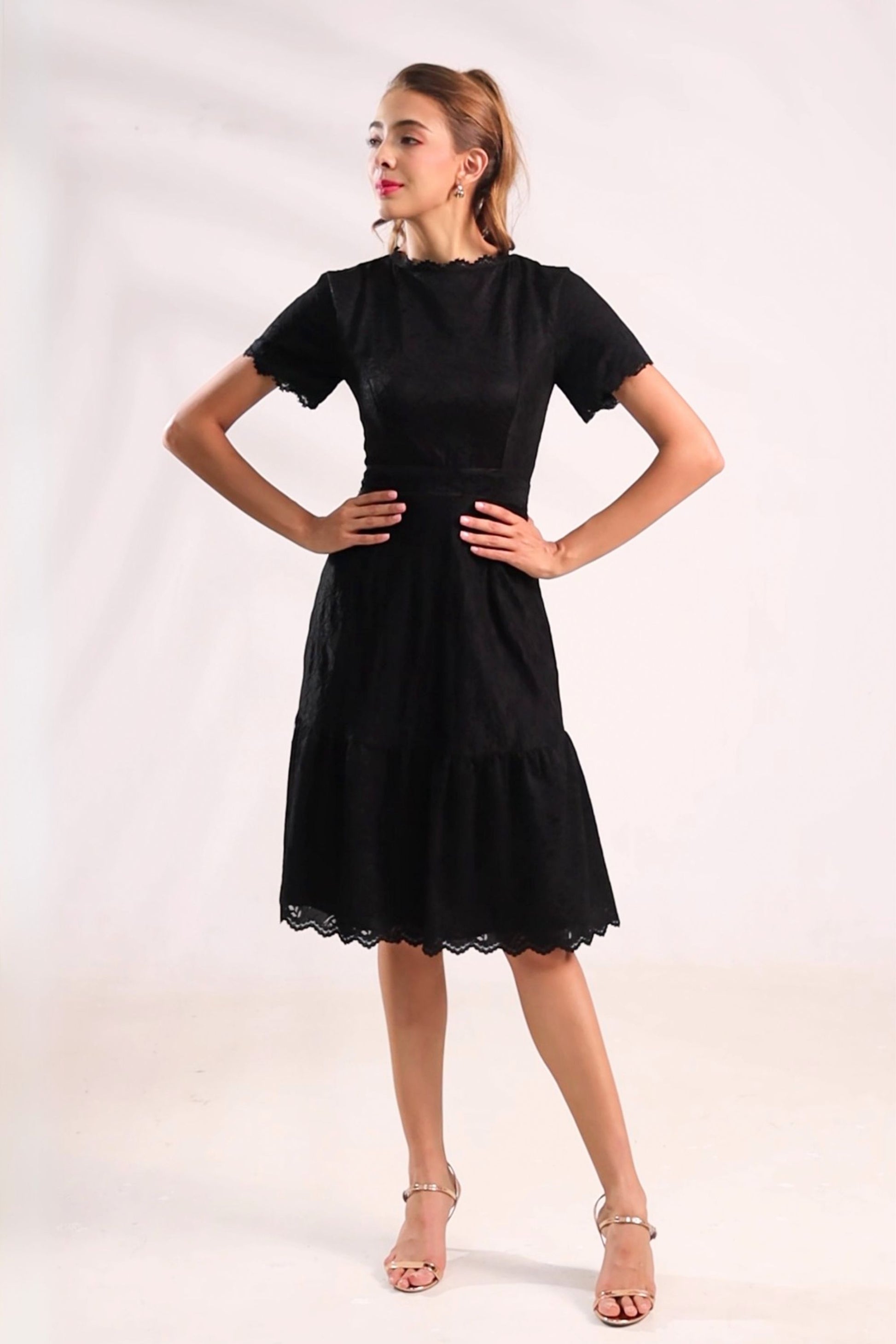 Elora Lace Midi Dress | VANDAMOD Designer Fashion Singapore Elora Lace Midi Dress | VANDAMOD Designer Fashion Singapore